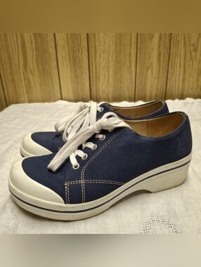 Dansko Women's Navy Canvas Platform Sneakers Sz 37